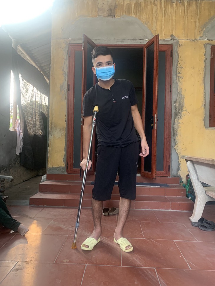 Người phụ nữ có chồng con lần lượt đổ bệnh nhận được nhiều sự quan tâm của mọi người - Ảnh 1.