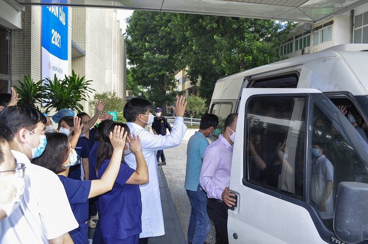 Bệnh viện Bạch Mai lên đường chi viện cho Tây Nguyên - Ảnh 2. Bệnh viện Bạch Mai lên đường chi viện cho Tây Nguyên - Ảnh 2.