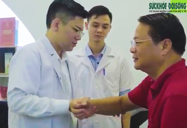 Ai cần phẫu thuật thay đĩa đệm nhân tạo cột sống cổ - Ảnh 1.