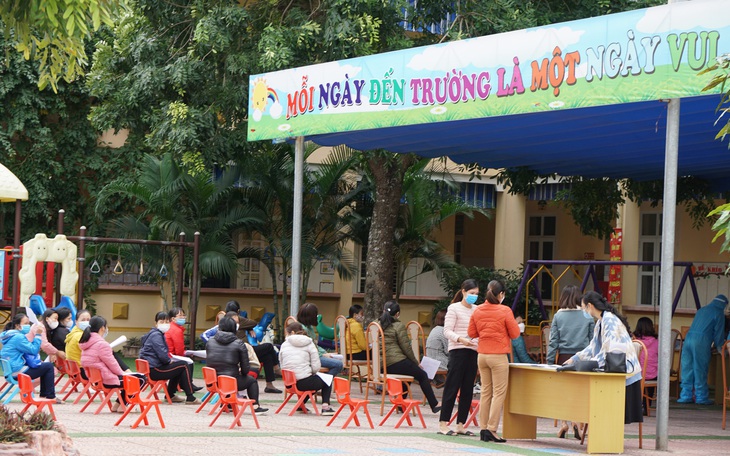 Hải Phòng: Nhiều trường cho học sinh nghỉ học khẩn cấp vì có F0