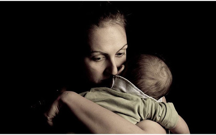 Trầm cảm sau sinh: Triệu chứng nhận biết và cách điều trị