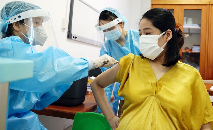 Nguy cơ sinh non ở những phụ nữ mang thai bị nhiễm COVID-19 nặng - Ảnh 3.