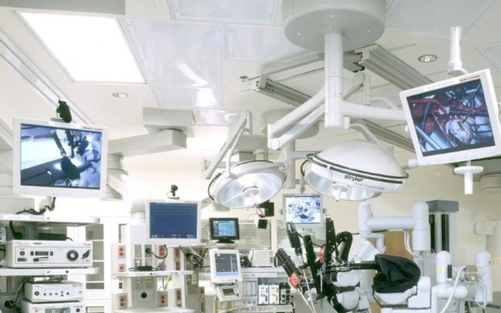 Đưa trang thiết bị y tế, sinh phẩm xét nghiệm vào mặt hàng phải kê khai giá  