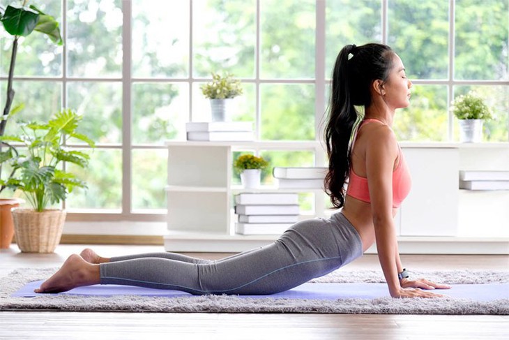 Viêm cột sống dính khớp: Triệu chứng, nguyên nhân và cách điều trị - Ảnh 8.
