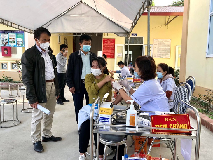 Thanh Hóa: Tiến hành tiêm 117.000 liều vắc xin Pfizer cho trẻ em - Ảnh 2.