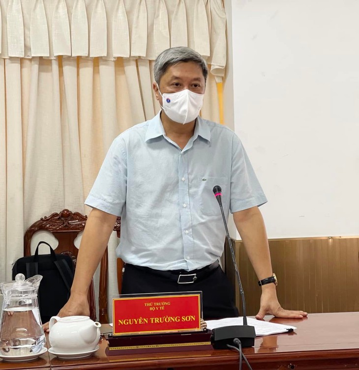 Thứ trưởng Nguyễn Trường Sơn kiểm tra công tác chống dịch COVID-19 tại Cần Thơ - Ảnh 2. Thứ trưởng Nguyễn Trường Sơn kiểm tra công tác chống dịch COVID-19 tại Cần Thơ - Ảnh 2.