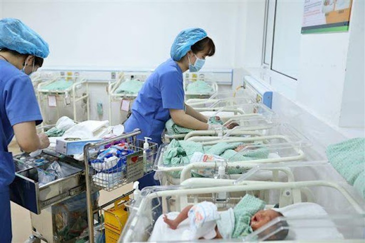 Chiến lược điều chỉnh để đạt được mức sinh thay thế ở mỗi một vùng, mỗi một địa phương thế nào? - Ảnh 1. Chiến lược điều chỉnh để đạt được mức sinh thay thế ở mỗi một vùng, mỗi một địa phương thế nào? - Ảnh 1.
