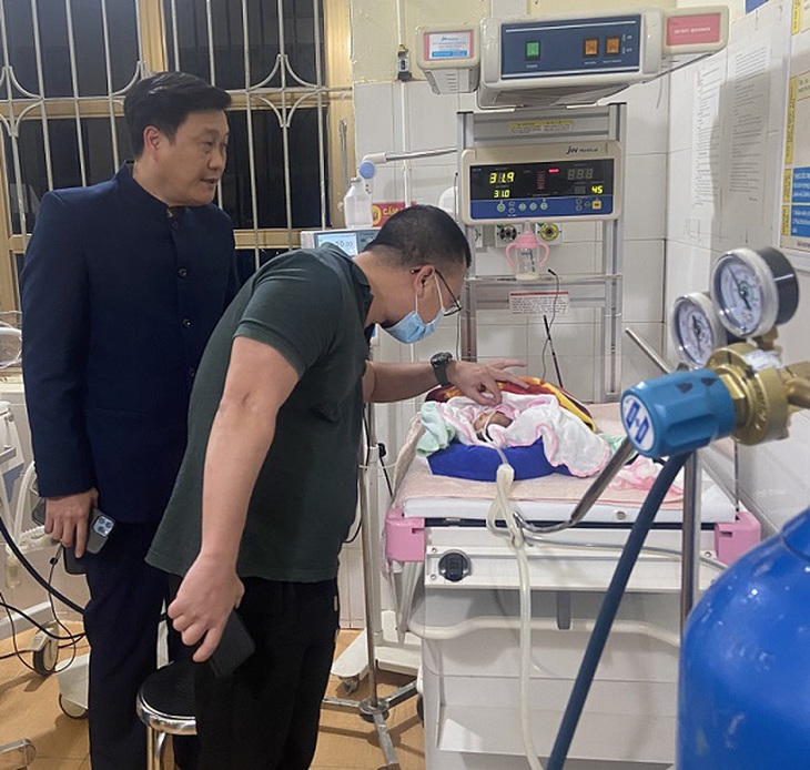 Bệnh viện tuyến cuối Sơn La đổi mới để có niềm tin người bệnh - Ảnh 2.