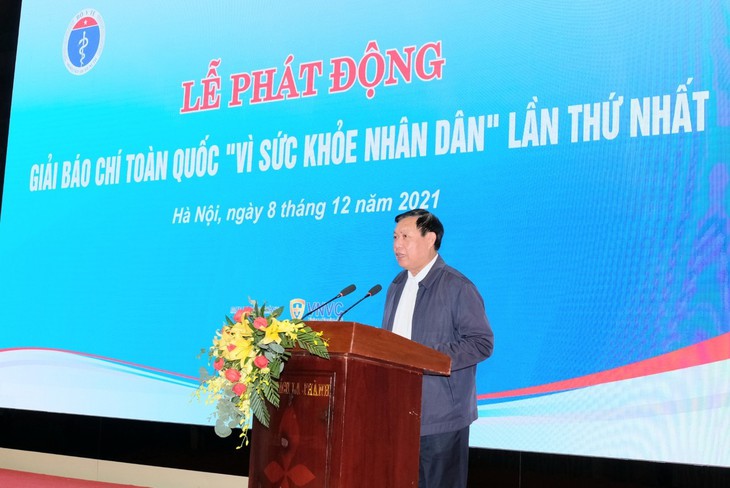 Báo chí sát cánh cùng ngành y tế trong cuộc chiến phòng chống dịch - Ảnh 1. Báo chí sát cánh cùng ngành y tế trong cuộc chiến phòng chống dịch - Ảnh 1.