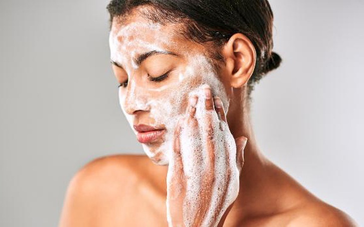 List mỹ phẩm nguồn gốc từ thiên nhiên giúp thải độc cho da, tóc và mắt