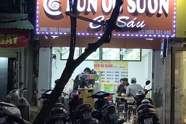 Hà Nội - Dân Đống Đa vẫn lơ là bất chấp lệnh cấm - Ảnh 2.