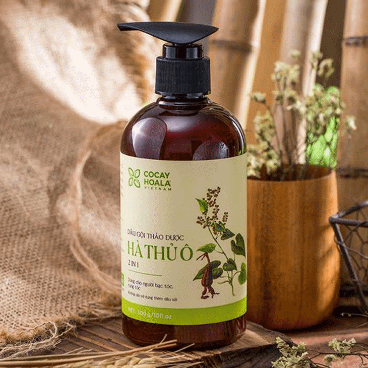 Dầu gội Hà thủ ô Cỏ Cây Hoa Lá bị làm hàng giả - Cảnh báo tiền mất, tật mang - Ảnh 4. Dầu gội Hà thủ ô Cỏ Cây Hoa Lá bị làm hàng giả - Cảnh báo tiền mất, tật mang - Ảnh 4.