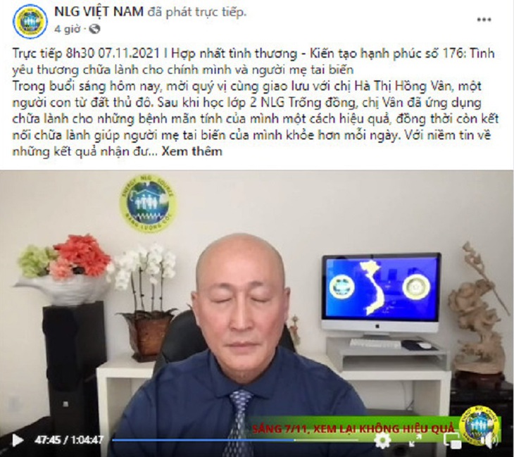 Hình ảnh ông Lê Văn Phúc, nhà sáng lập tổ chức "Năng lượng gốc Trống Đồng" livestream để truyền năng lượng gốc cho các học viên.