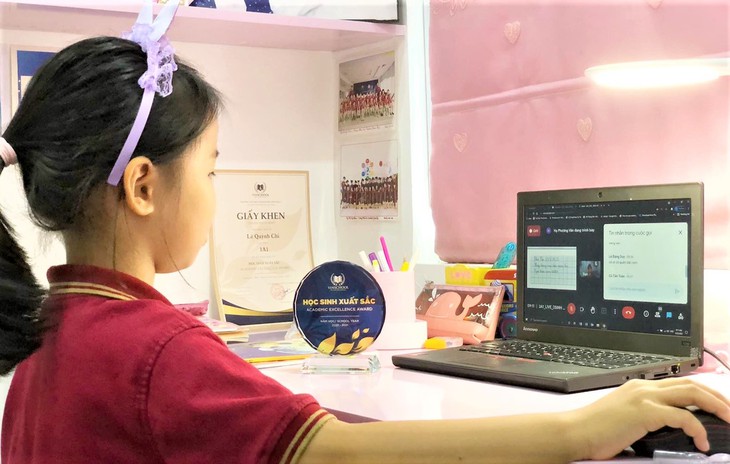 Yêu cầu học sinh lớp 1, 2 kiểm tra trực tiếp liệu có phù hợp với tình hình thực tế? - Ảnh 2. Yêu cầu học sinh lớp 1, 2 kiểm tra trực tiếp liệu có phù hợp với tình hình thực tế? - Ảnh 2.