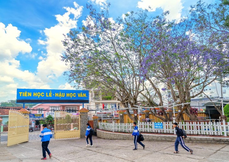 Cách hỗ trợ bảo vệ trẻ em khi quay trở lại trường học - Ảnh 1. Cách hỗ trợ bảo vệ trẻ em khi quay trở lại trường học - Ảnh 1.