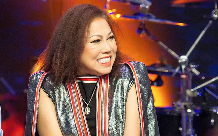 "Họa mi núi rừng" Siu Black xuống núi đi tìm ban nhạc rock