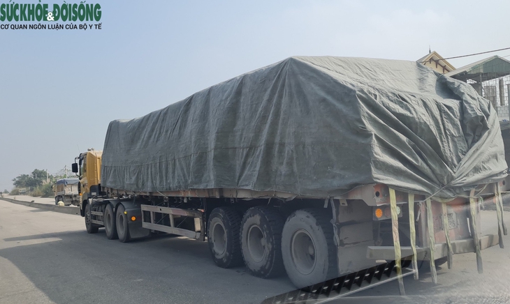 Giữa cao điểm bảo đảm an ninh trật tự, xe quá tải vẫn ‘lộng hành’ ở Hà Nam - Ảnh 9. Giữa cao điểm bảo đảm an ninh trật tự, xe quá tải vẫn ‘lộng hành’ ở Hà Nam - Ảnh 9.