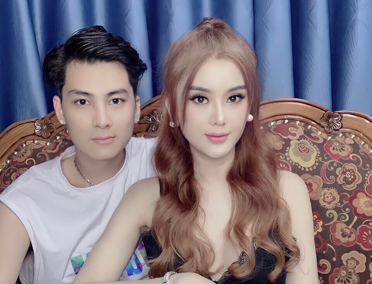 Ca sĩ Lâm Khánh Chi chia tay chồng trẻ, khỏi COVID-19 chưa? - Ảnh 3. Ca sĩ Lâm Khánh Chi chia tay chồng trẻ, khỏi COVID-19 chưa? - Ảnh 3.