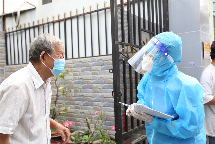 Đẩy nhanh tiến độ chiến dịch bảo vệ người thuộc nhóm nguy cơ - Ảnh 6. Đẩy nhanh tiến độ chiến dịch bảo vệ người thuộc nhóm nguy cơ - Ảnh 6.