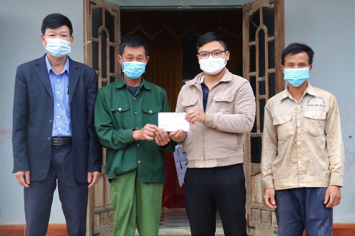 Tấm lòng của bạn đọc đến với hai hoàn cảnh tại Quảng Bình và Hà Tĩnh - Ảnh 1.