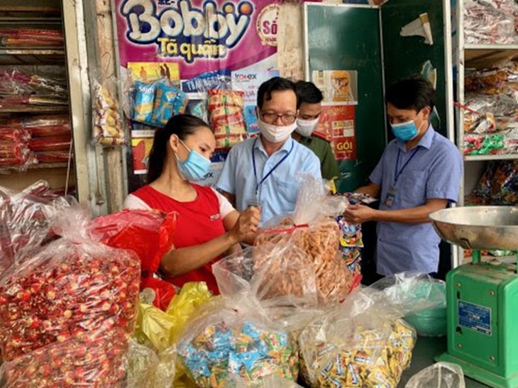 Lập 6 đoàn kiểm tra liên ngành trung ương, công khai vi phạm an toàn thực phẩm Tết năm 2022 - Ảnh 1.
