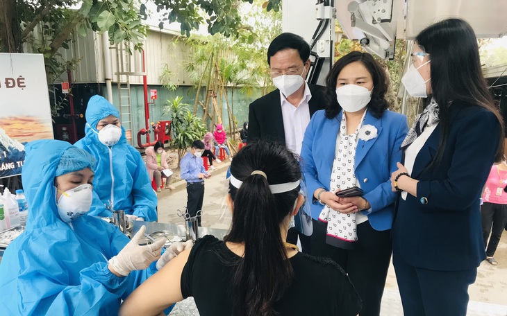 Tháng 1/2022, Thái Bình bao phủ đủ 2 mũi vaccine phòng COVID-19 cho trẻ từ 12-17 tuổi