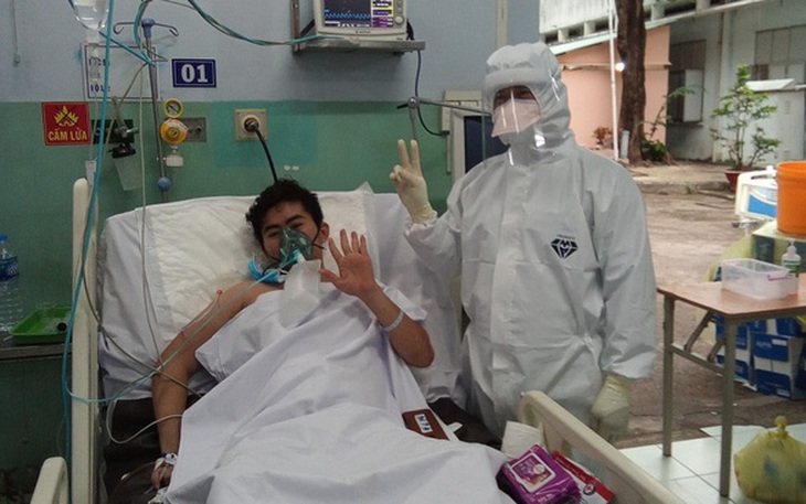 F0 nhập viện và tử vong tăng, TP.HCM ra văn bản khẩn yêu cầu bệnh viện sẵn sàng tiếp nhận bệnh nhân COVID-19 - Ảnh 1.
