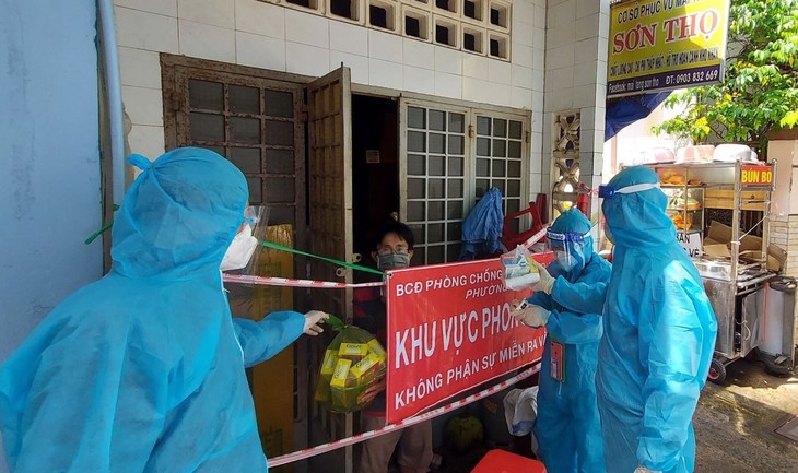 Chiều 6/12: Người mắc COVID-19 cách ly tại nhà có thể uống thuốc không kê đơn nào? Bến Tre thêm 378 F0 trong cộng đồng - Ảnh 1. Chiều 6/12: Người mắc COVID-19 cách ly tại nhà có thể uống thuốc không kê đơn nào? Bến Tre thêm 378 F0 trong cộng đồng - Ảnh 1.