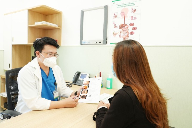 Bệnh nhân nữ 35 tuổi tránh được nguy cơ ung thư đại tràng nhờ nội soi tiêu hóa - Ảnh 2. Bệnh nhân nữ 35 tuổi tránh được nguy cơ ung thư đại tràng nhờ nội soi tiêu hóa - Ảnh 2.