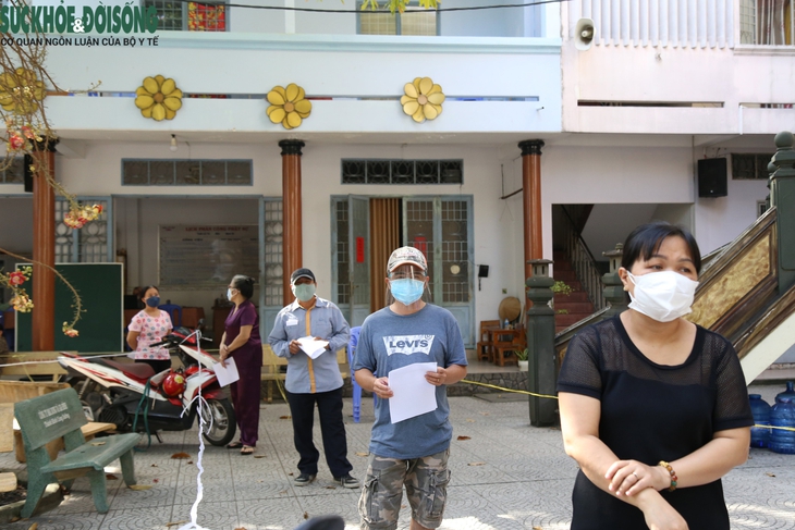 Khẩn trương rà soát người thuộc nhóm nguy cơ - Ảnh 4. Khẩn trương rà soát người thuộc nhóm nguy cơ - Ảnh 4.