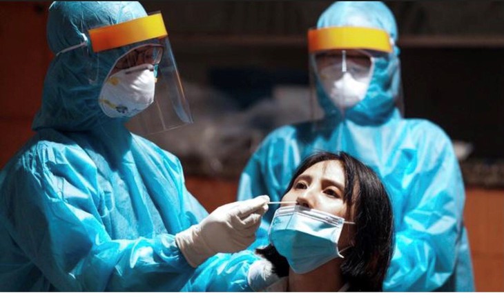 Sáng 21/12: Gần 1.110 ca COVID-19 đang thở máy và ECMO; TP.HCM rà soát tất cả người nhập cảnh là F0 từ ngày 28/11 - Ảnh 1. Sáng 21/12: Gần 1.110 ca COVID-19 đang thở máy và ECMO; TP.HCM rà soát tất cả người nhập cảnh là F0 từ ngày 28/11 - Ảnh 1.