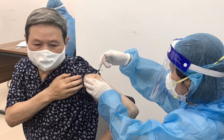 Bảo vệ, phát hiện sớm nhóm đối tượng nguy cơ mắc COVID-19, hạn chế tử vong: Rất cấp thiết
