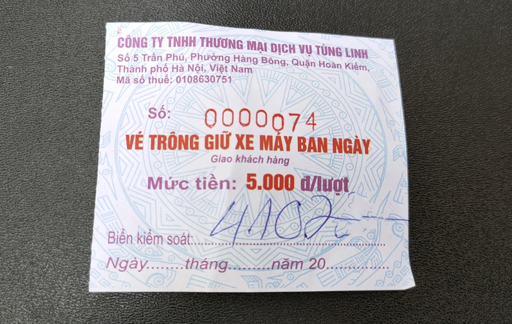 Bất cập trong khai thác tài sản công (Bài 1): “Vỉa hè” hái ra tiền - Ảnh 3. Bất cập trong khai thác tài sản công (Bài 1): “Vỉa hè” hái ra tiền - Ảnh 3.