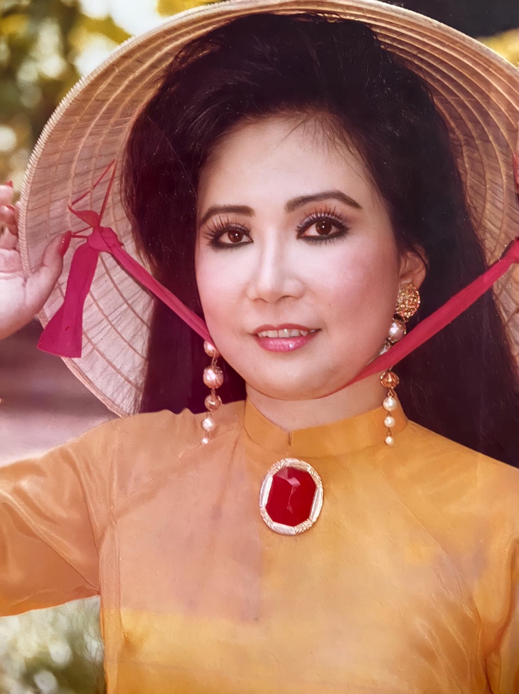 Nghệ sĩ Thanh Kim Huệ qua đời: 'Anh xin lỗi vì không giữ được em' - Ảnh 2.