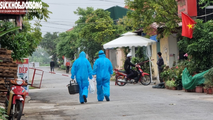 Hải Phòng thêm 351 ca dương tính SARS-CoV-2, 1 ca tử vong chưa tiêm vaccine - Ảnh 1. Hải Phòng thêm 351 ca dương tính SARS-CoV-2, 1 ca tử vong chưa tiêm vaccine - Ảnh 1.