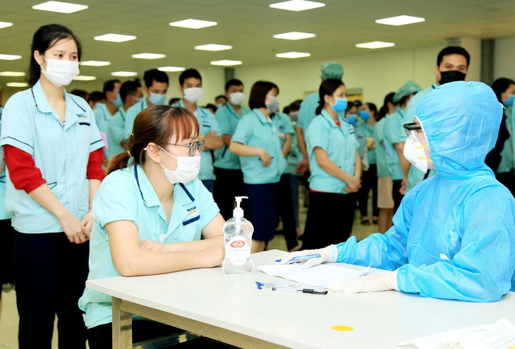 Thêm nhiều công nhân ở Hà Nam dương tính với SARS-CoV-2 - Ảnh 2.