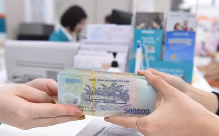 Tiếp tục giảm có 37 khoản phí, lệ phí đến giữa năm 2022 cho những đối tượng bị ảnh hưởng bởi COVID-19 - Ảnh 2.
