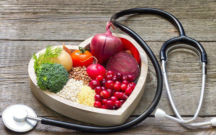 10 loại thực phẩm giúp cải thiện mức cholesterol và ngừa bệnh tim