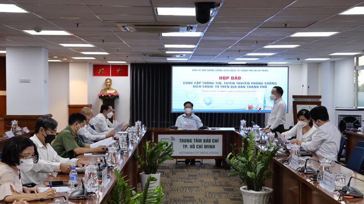 TP.HCM không còn "vùng cam", túi thuốc C không được cấp phép bán trên thị trường - Ảnh 1. TP.HCM không còn "vùng cam", túi thuốc C không được cấp phép bán trên thị trường - Ảnh 1.