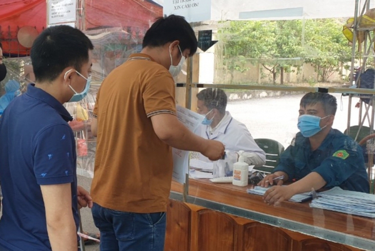 Yên Bái: Dừng hoạt động các chốt kiểm dịch, lập 4 điểm hỗ trợ phòng, chống dịch Yên Bái - Ảnh 1.