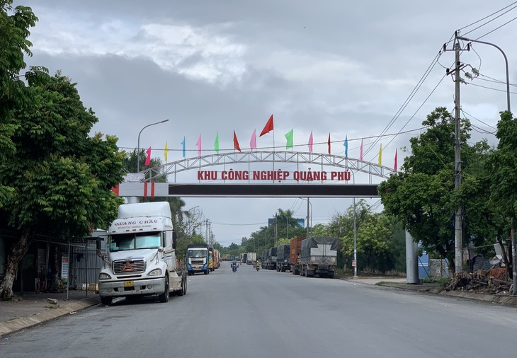 Dịch COVID-19 lan trong các khu công nghiệp, Quảng Ngãi tạm dừng hoạt đồng nhiều công ty - Ảnh 1. Dịch COVID-19 lan trong các khu công nghiệp, Quảng Ngãi tạm dừng hoạt đồng nhiều công ty - Ảnh 1.
