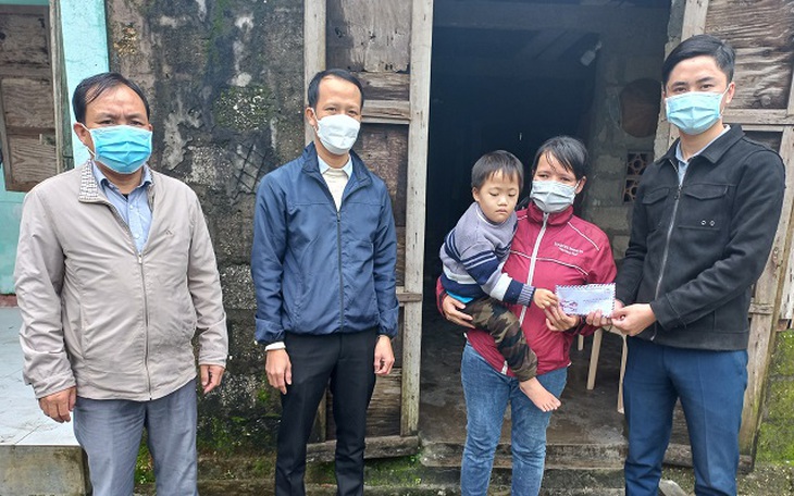 Tấm lòng bạn đọc Báo Sức khỏe & Đời sống đến với hoàn cảnh khó khăn ở Thừa Thiên Huế - Ảnh 1. Tấm lòng bạn đọc Báo Sức khỏe & Đời sống đến với hoàn cảnh khó khăn ở Thừa Thiên Huế - Ảnh 1.