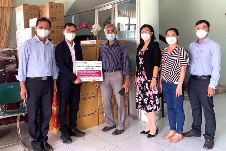 Công ty Dược phẩm S.Pharm hỗ trợ vật tư y tế chống dịch tại Sóc Trăng - Ảnh 3. Công ty Dược phẩm S.Pharm hỗ trợ vật tư y tế chống dịch tại Sóc Trăng - Ảnh 3.
