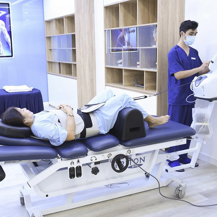 Mẹ bên con vượt thoát nỗi lo bại liệt - Ảnh 3. Mẹ bên con vượt thoát nỗi lo bại liệt - Ảnh 3.