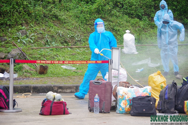 Nghệ An: Bảo đảm an toàn phòng, chống dịch COVID-19 tại khu vực biên giới - Ảnh 3. Nghệ An: Bảo đảm an toàn phòng, chống dịch COVID-19 tại khu vực biên giới - Ảnh 3.