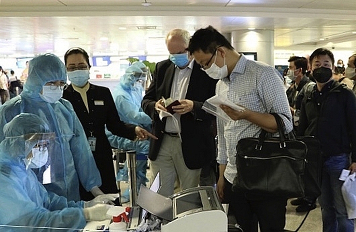 Nhiều tỉnh, thành phía Nam lên kế hoạch ứng phó biến chủng Omicron - Ảnh 1. Nhiều tỉnh, thành phía Nam lên kế hoạch ứng phó biến chủng Omicron - Ảnh 1.