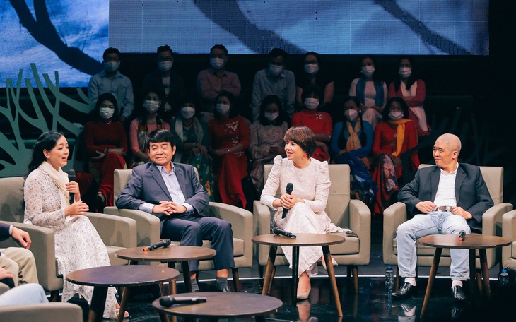 NSƯT Chiều Xuân kể chuyện hậu trường làm phim giữa mùa đông lạnh buốt  