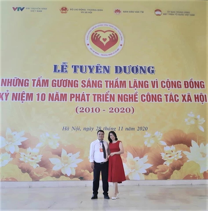 Chuyện về cán bộ y tế nhiệt huyết với công việc, đam mê làm và lan tỏa tinh thần thiện nguyện - Ảnh 5.