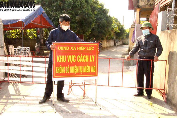 Tin COVID mới nhất Hải Dương: Xuất hiện chùm ca bệnh 4 mẹ con ở huyện Ninh Giang, phong tỏa khẩn cấp 1 xóm trong đêm - Ảnh 1.