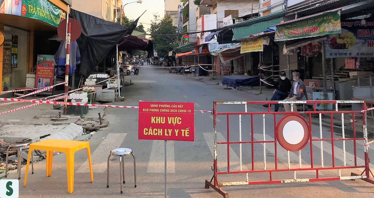 Tin COVID Hải Phòng ngày 5/12: Nhiều tiểu thương dương tính SARS-CoV-2, hàng nghìn học sinh tạm dừng đến trường  - Ảnh 2.